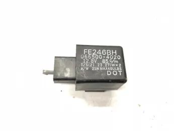 Centrale clignotant KAWASAKI ZR7 750 1999-2003