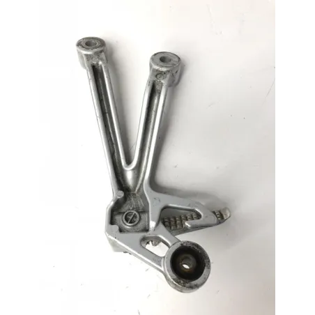 Platine et repose pieds arriere droit SUZUKI GSXR 1000 2003-2004