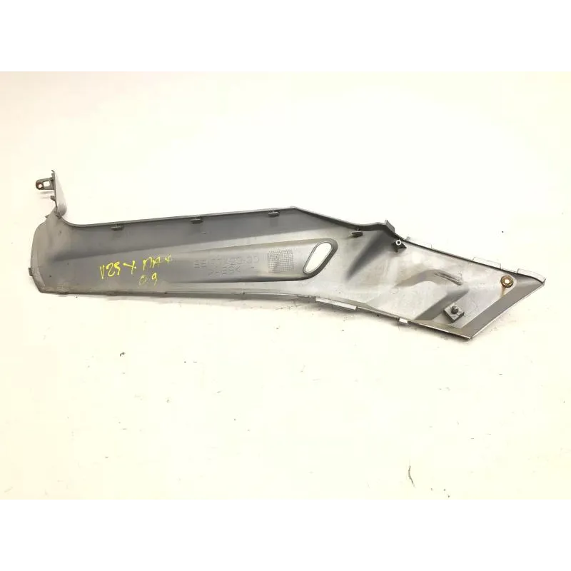 Cache lateral droit YAMAHA YPR 125 2006-2009 XMAX