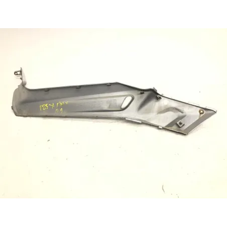 Cache lateral droit YAMAHA YPR 125 2006-2009 XMAX