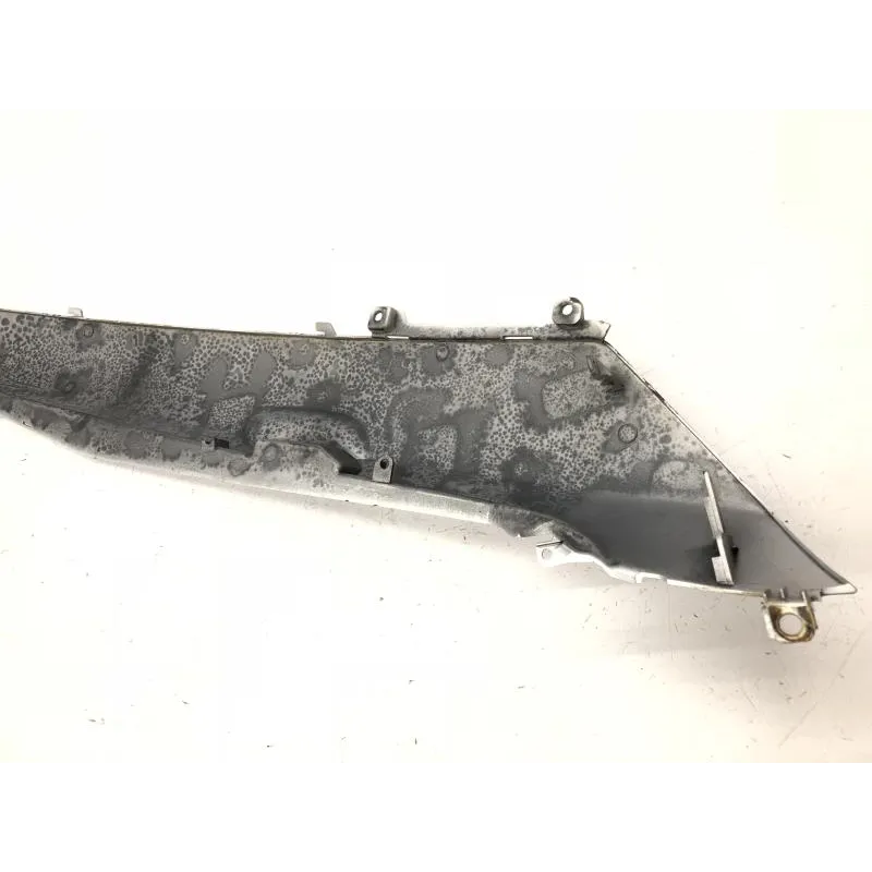 Cache carenage coque arriere gauche SUZUKI AN 400 2003-2006 BURGMAN
