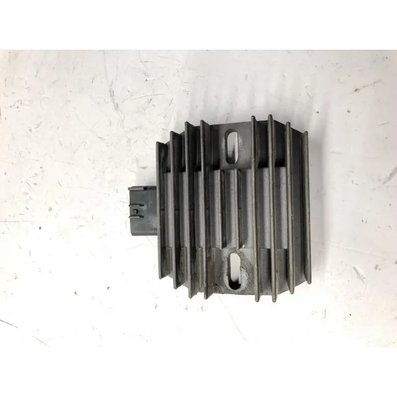 Regulateur charge batterie SUZUKI AN 400 2003-2006 BURGMAN