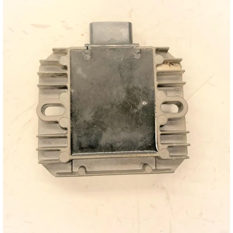 Regulateur charge batterie SUZUKI AN 400 2003-2006 BURGMAN