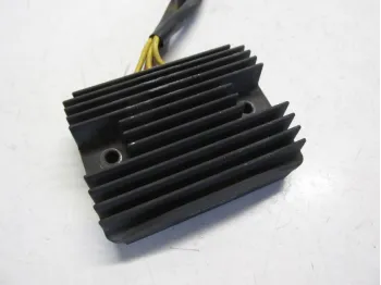 Regulateur charge batterie GILERA NEXUS 125 2009-2010 IE EURO3
