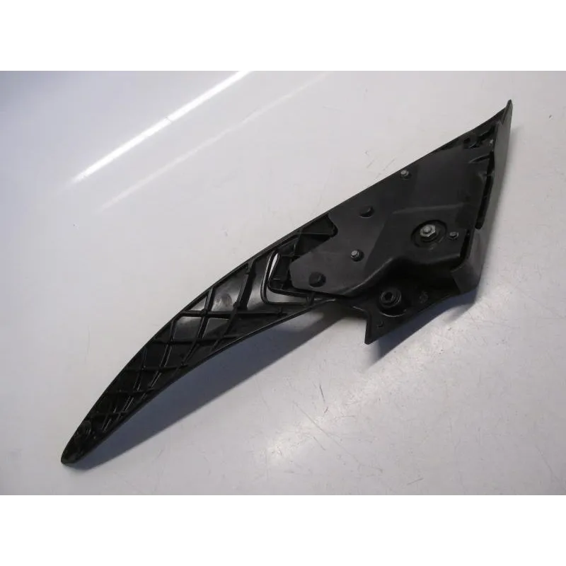 Platine et repose pieds arriere droit GILERA NEXUS 125 2009-2010 IE EURO3