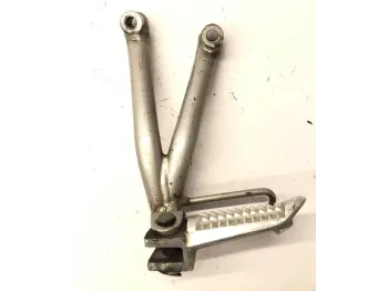 Platine et repose pieds arriere gauche SUZUKI RF 600 R 1993-1998