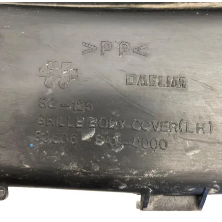 Cache carenage coque arriere gauche DAELIM NS 125 1997-1999