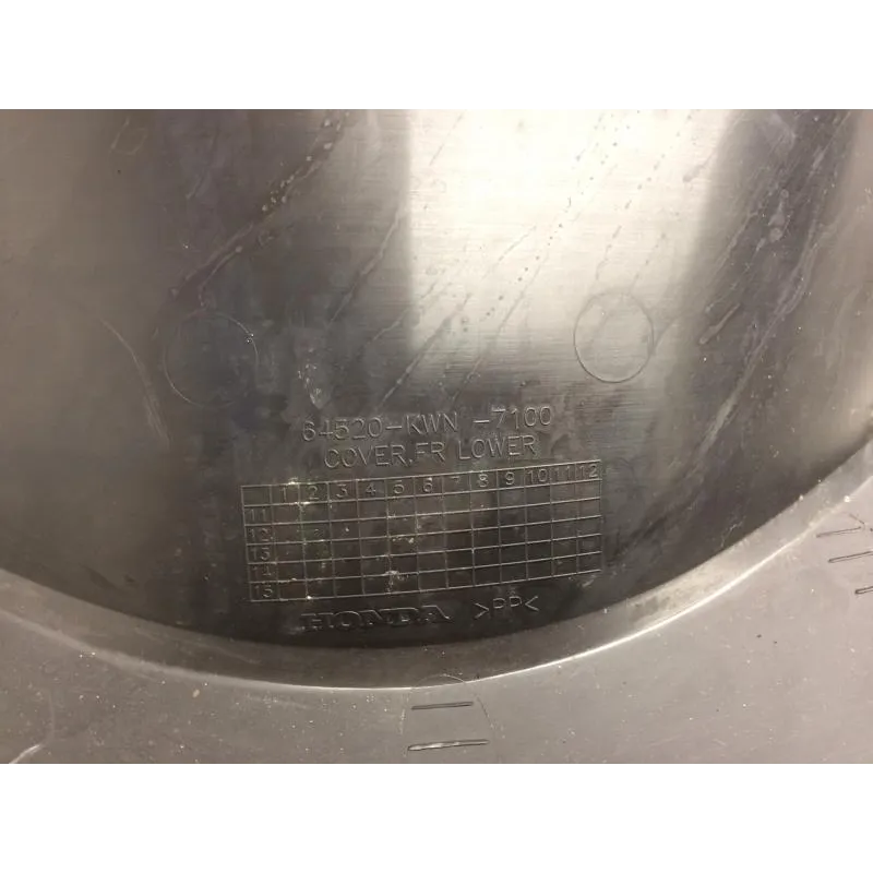 Cache carenage centrale sabot HONDA PCX 125 2012-2013