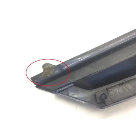 Cache carenage sous selle gauche YAMAHA FJ 1200 1986-1987