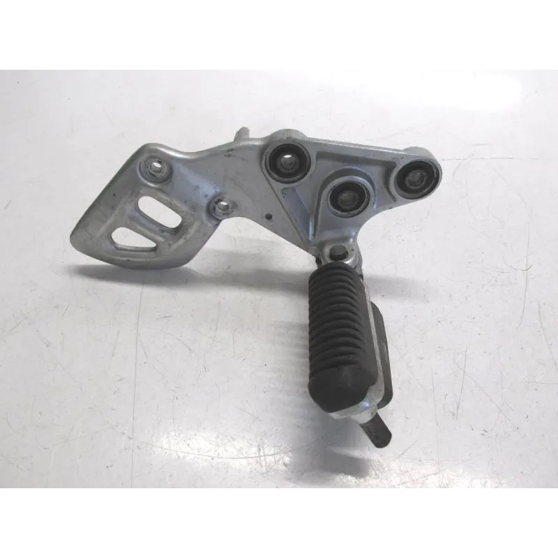 Platine avant droite SUZUKI GSXR 1300 2004-2007 HAYABUSA