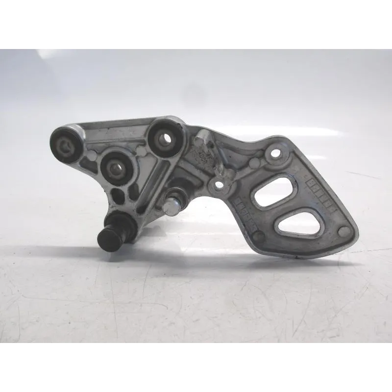 Platine avant droite SUZUKI GSXR 1300 2004-2007 HAYABUSA