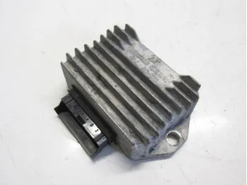 Regulateur charge batterie GILERA STALKER 50 2005-2011