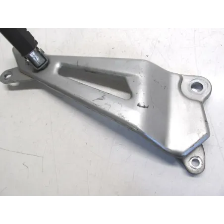 Platine et repose pieds arriere droit YAMAHA YBR 125 2007-2009