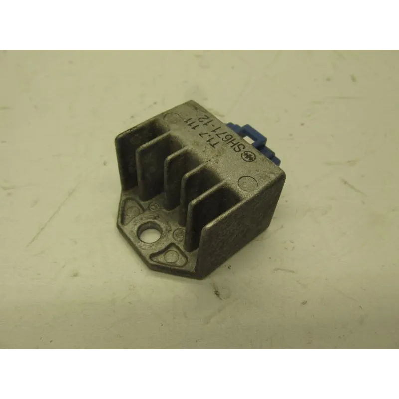 Regulateur charge batterie MH RYZ 50 2006-2010 SM