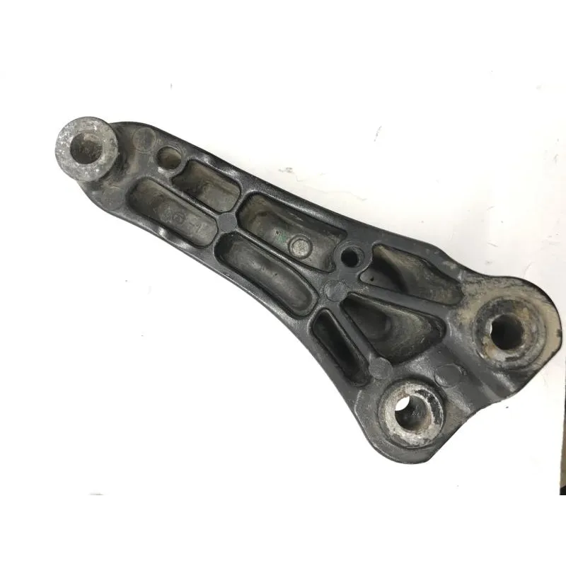 Support moteur droit KAWASAKI Z 750 2004-2006