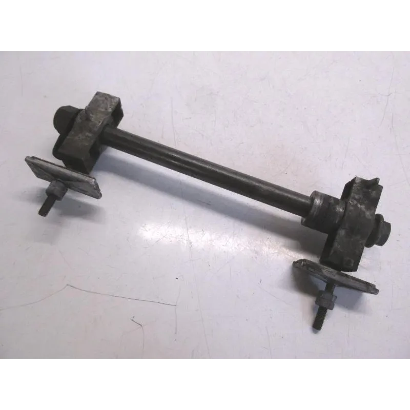 Axe de roue arriere HONDA CBR 600 F 1991-1994