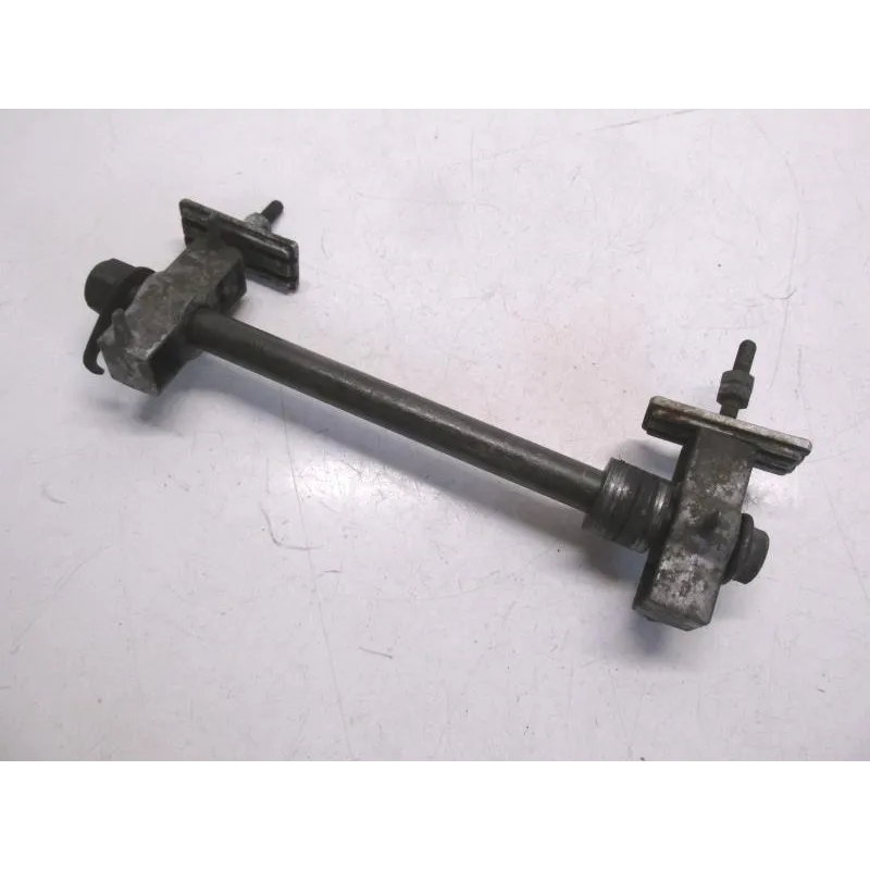 Axe de roue arriere HONDA CBR 600 F 1991-1994