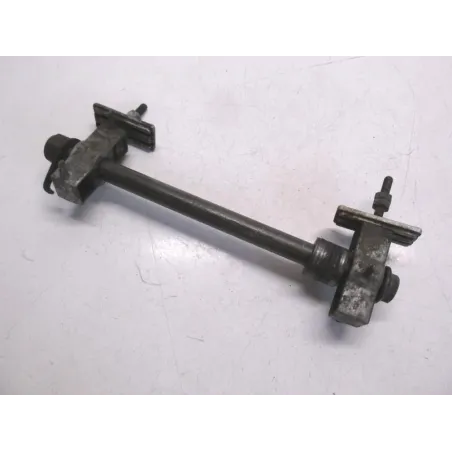 Axe de roue arriere HONDA CBR 600 F 1991-1994