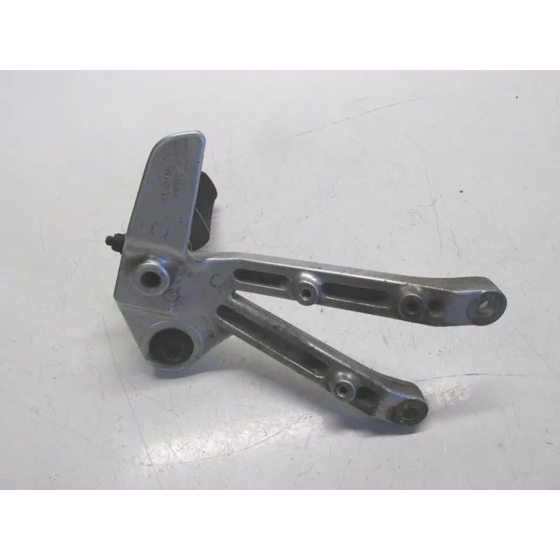 Platine arriere gauche SUZUKI VX 800 1990-1997