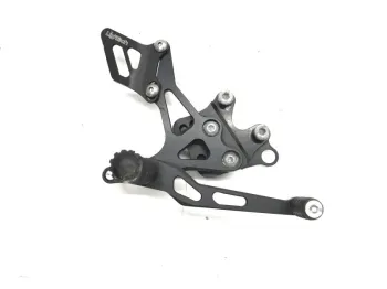 Platine avant droite SUZUKI GSXR 1000 2009-2016