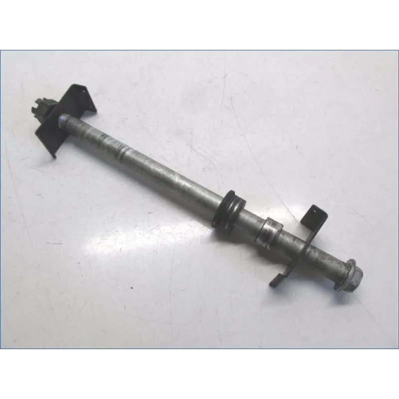 Axe de roue arriere KAWASAKI Z 750 2007-2010