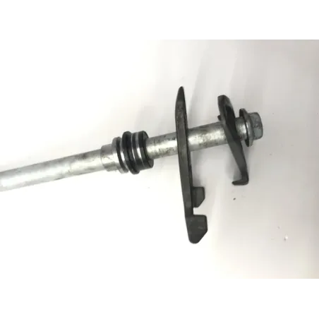 Axe de roue arriere KAWASAKI Z 800 2013-2016