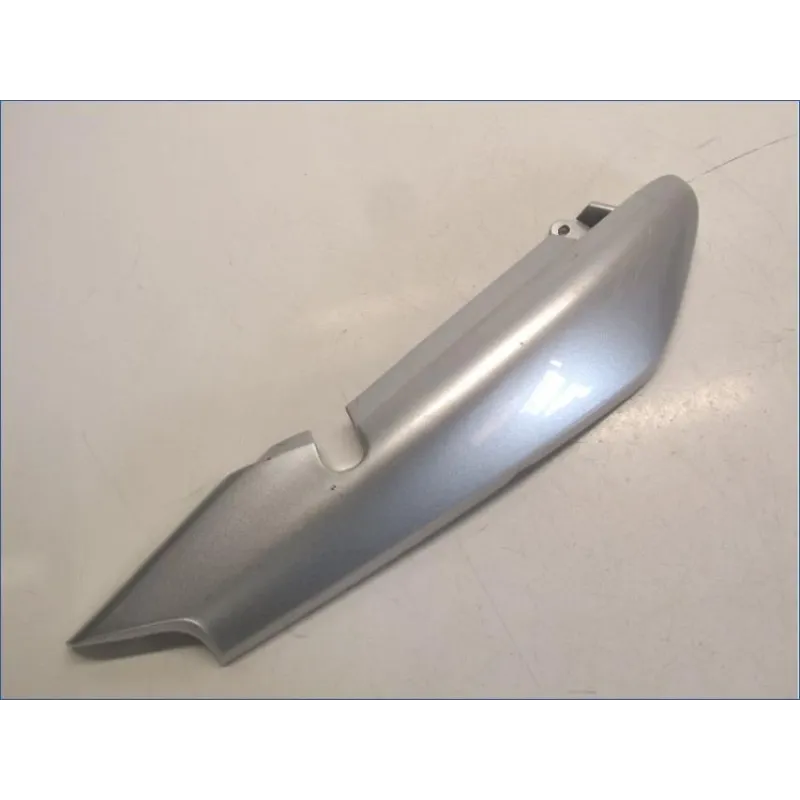 Cache carenage coque arriere droit YAMAHA YBR 125 2007-2009