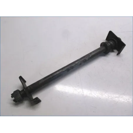 Axe de roue arriere KAWASAKI Z 750 S 2004-2006
