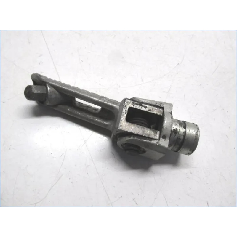 Repose pieds avant droit SUZUKI GSXR 1000 2007-2008