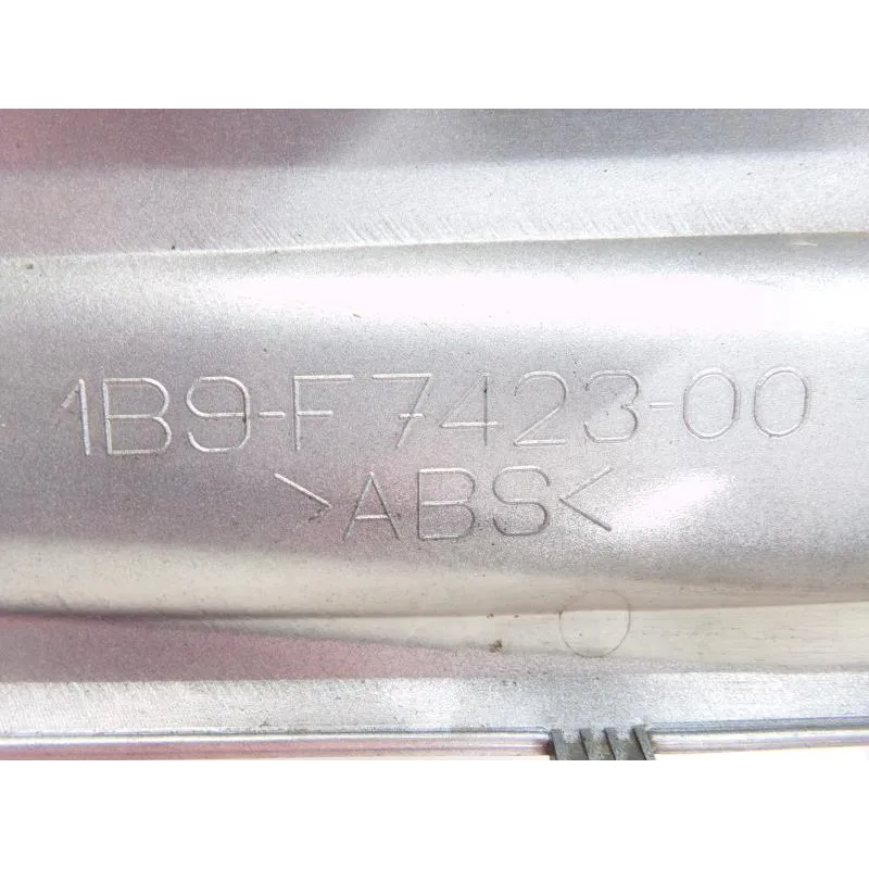 Cache lateral droit MBK YPR 125 2006-2009 SKYCRUISER