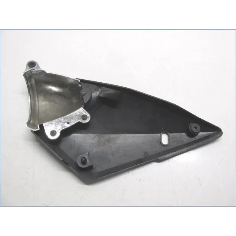 Cache carenage sous selle droit SUZUKI GSF 600 2000-2004 BANDIT S
