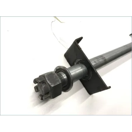 Axe de roue arriere KAWASAKI Z 750 2004-2006