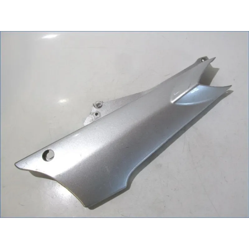 Cache carenage sous selle gauche YAMAHA FJR 1300 2001-2002