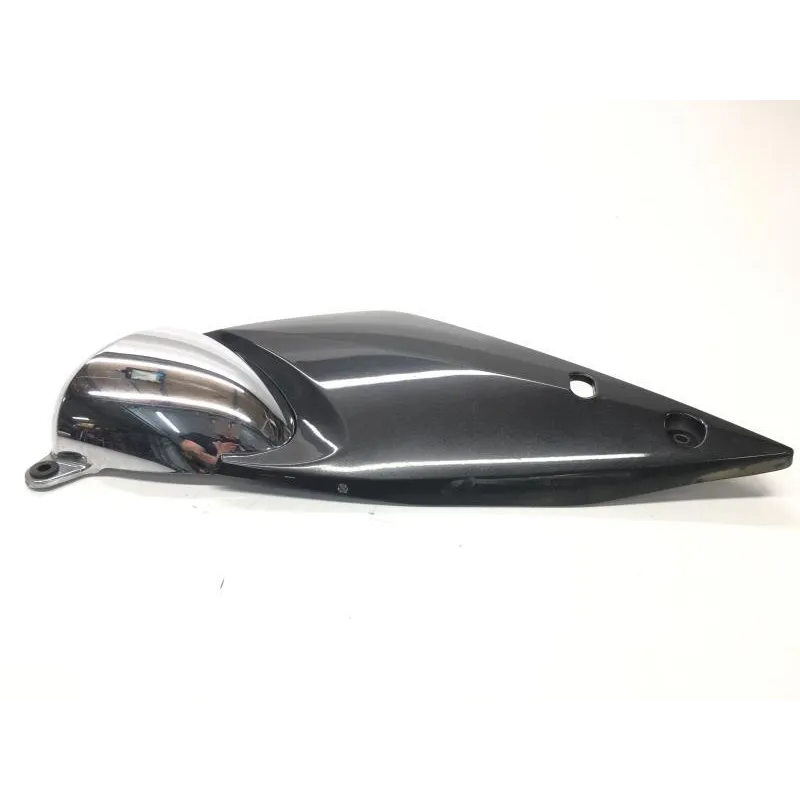 Cache carenage sous selle droit SUZUKI GSF 600 2000-2004 N BANDIT
