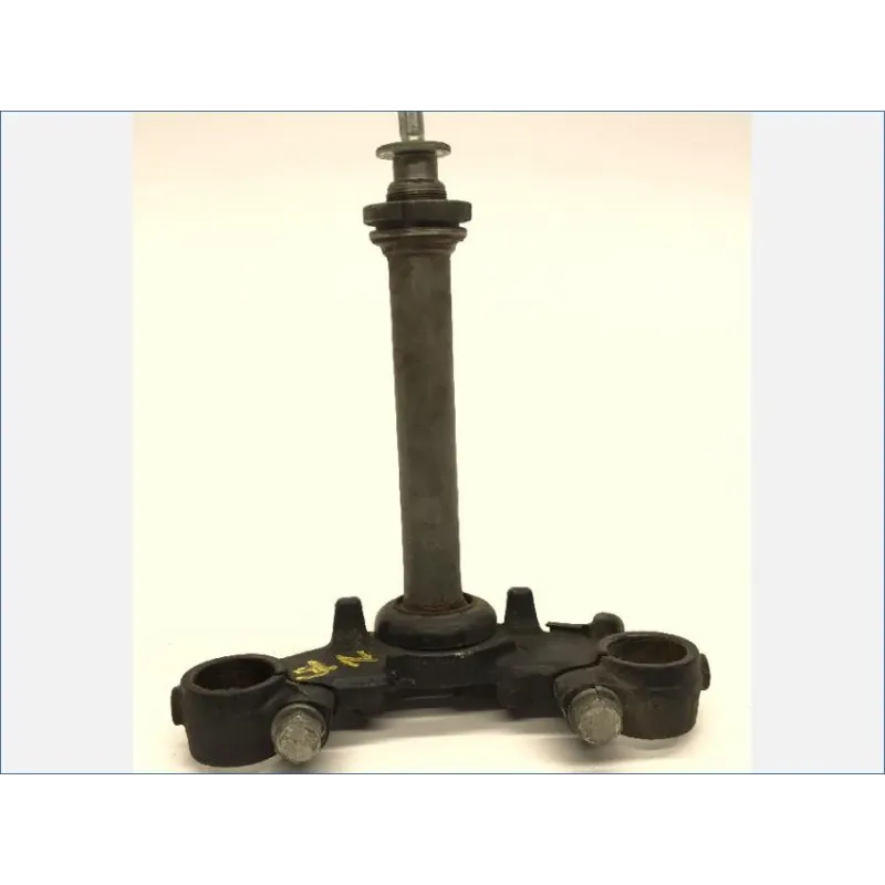 Te de fourche inferieur SUZUKI GN 125 1982-1996