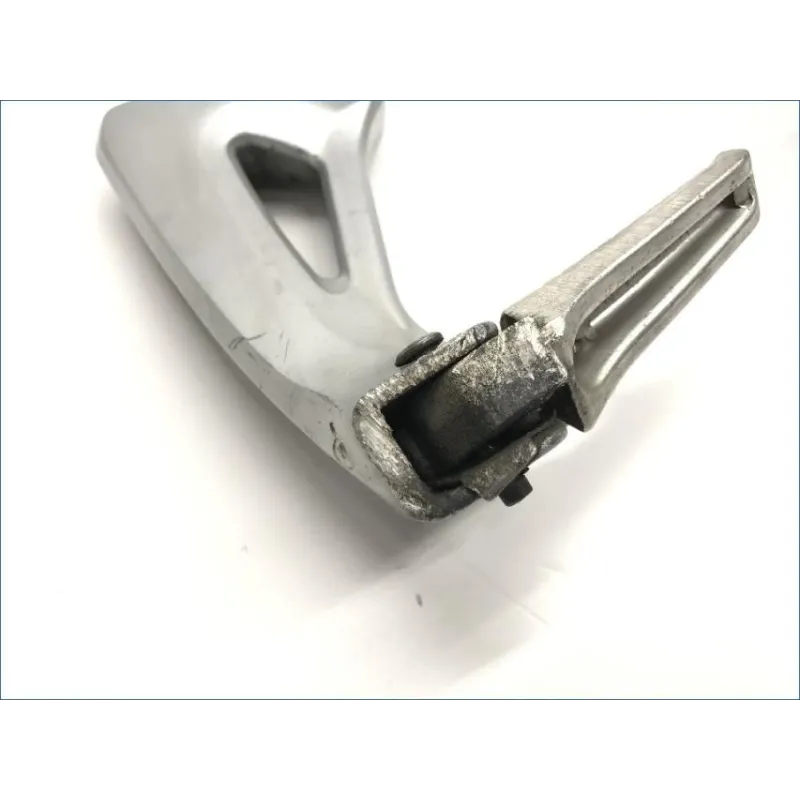 Platine et repose pieds arriere gauche SUZUKI SV 650 N 1999-2002