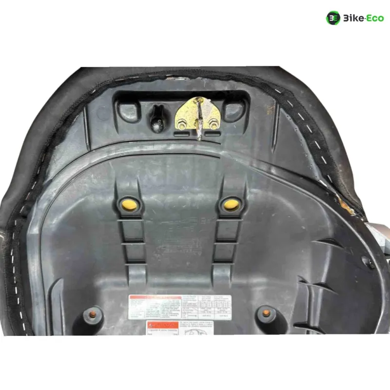 Selle SUZUKI UH 125 2002-2006 BURGMAN