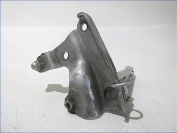 Platine et repose pieds arriere gauche YAMAHA XP 500 2004-2007 TMAX