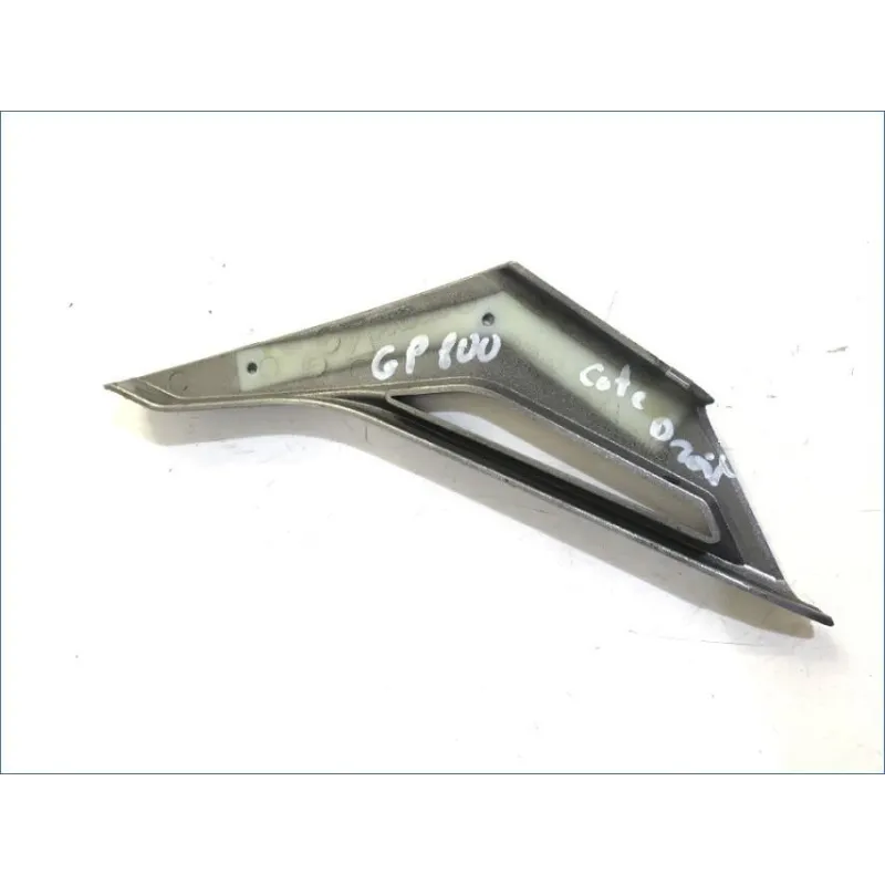 Cache lateral droit GILERA GP 800 2007-2008