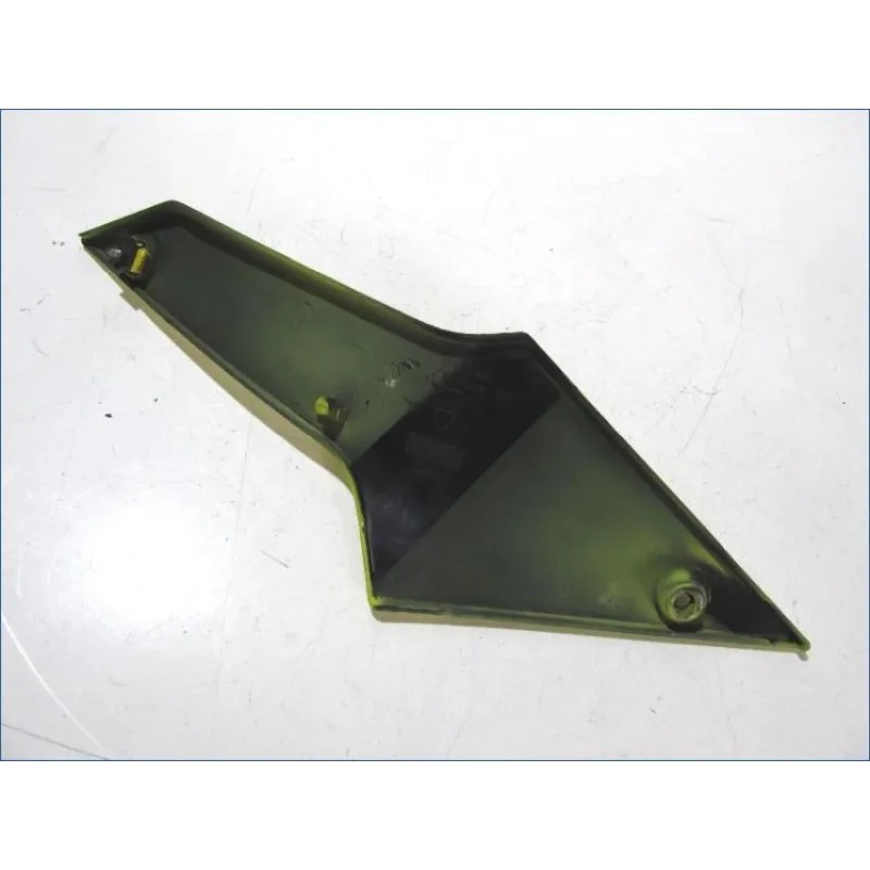 Cache carenage sous selle droit TRIUMPH DAYTONA 955 I 2002-2003
