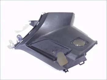 Cache carenage sous selle droit PEUGEOT KISBEE 50 2011-2017 RS 2T