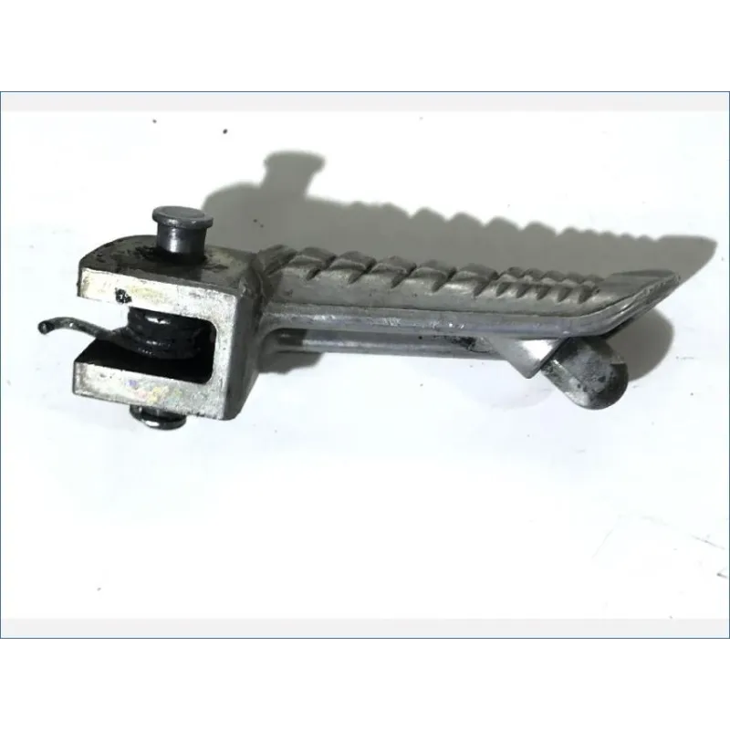 Repose pieds avant gauche SUZUKI GSXR 600 2006-2007