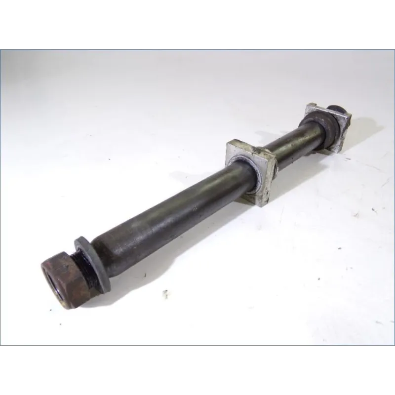 Axe de roue arriere YAMAHA FZS 1000 2001-2003 FAZER