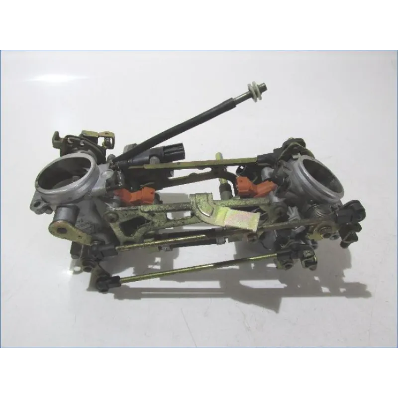 Rampe d'injection SUZUKI SV 650 S 2003-2006