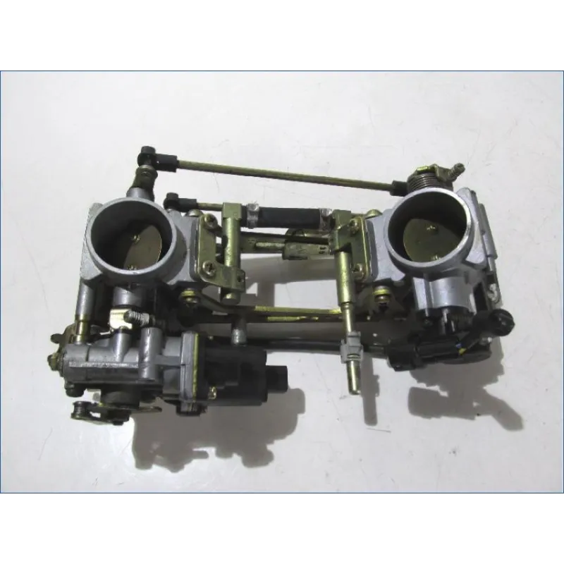 Rampe d'injection SUZUKI SV 650 S 2003-2006