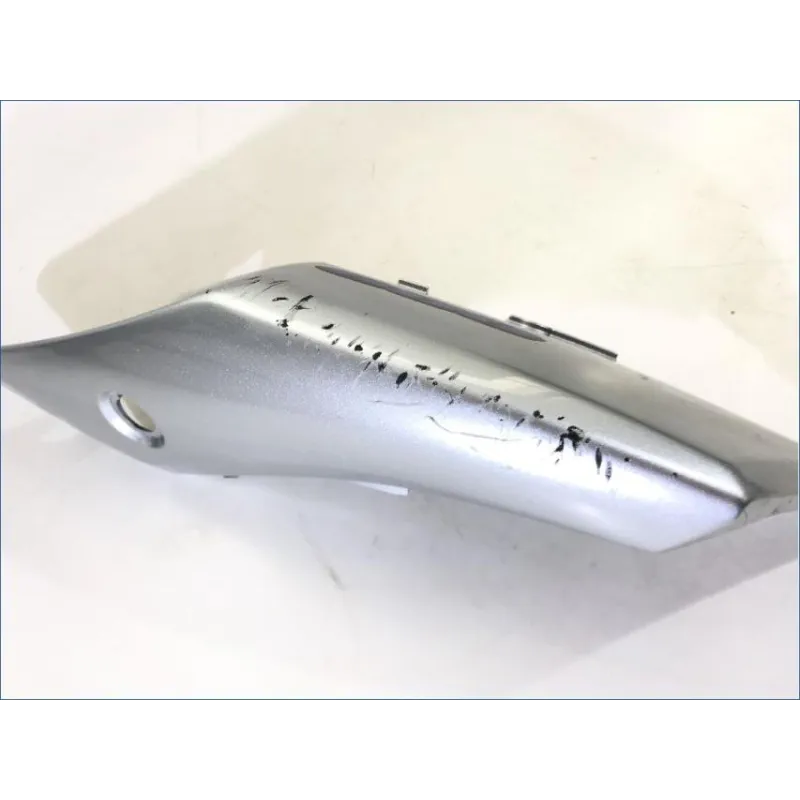 Cache carenage coque arriere gauche SUZUKI GSXR 600 2008-2010