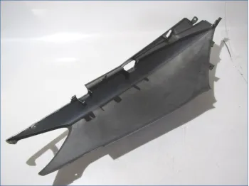 Cache carenage coque arriere gauche YAMAHA XP 500 2004-2007 TMAX