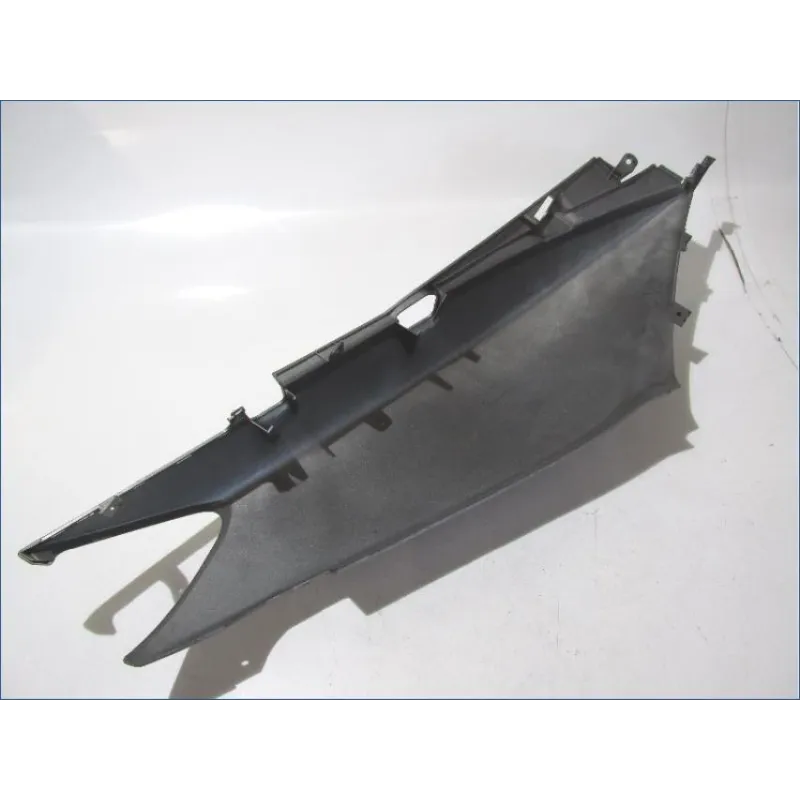 Cache carenage coque arriere gauche YAMAHA XP 500 2004-2007 TMAX