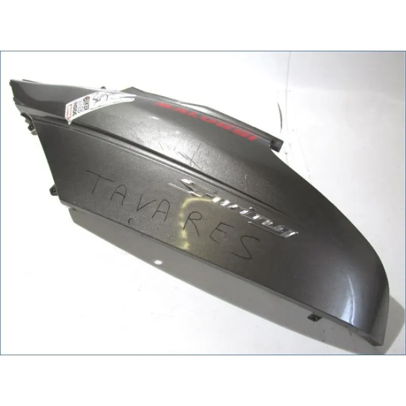 Cache carenage coque arriere gauche HONDA FES 125 2007-2013 S-WING