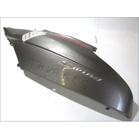 Cache carenage coque arriere gauche HONDA FES 125 2007-2013 S-WING